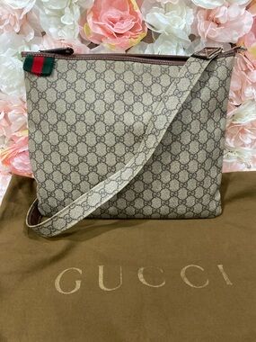 Gucci GG Supreme Web Loop Flat Messenger Bag